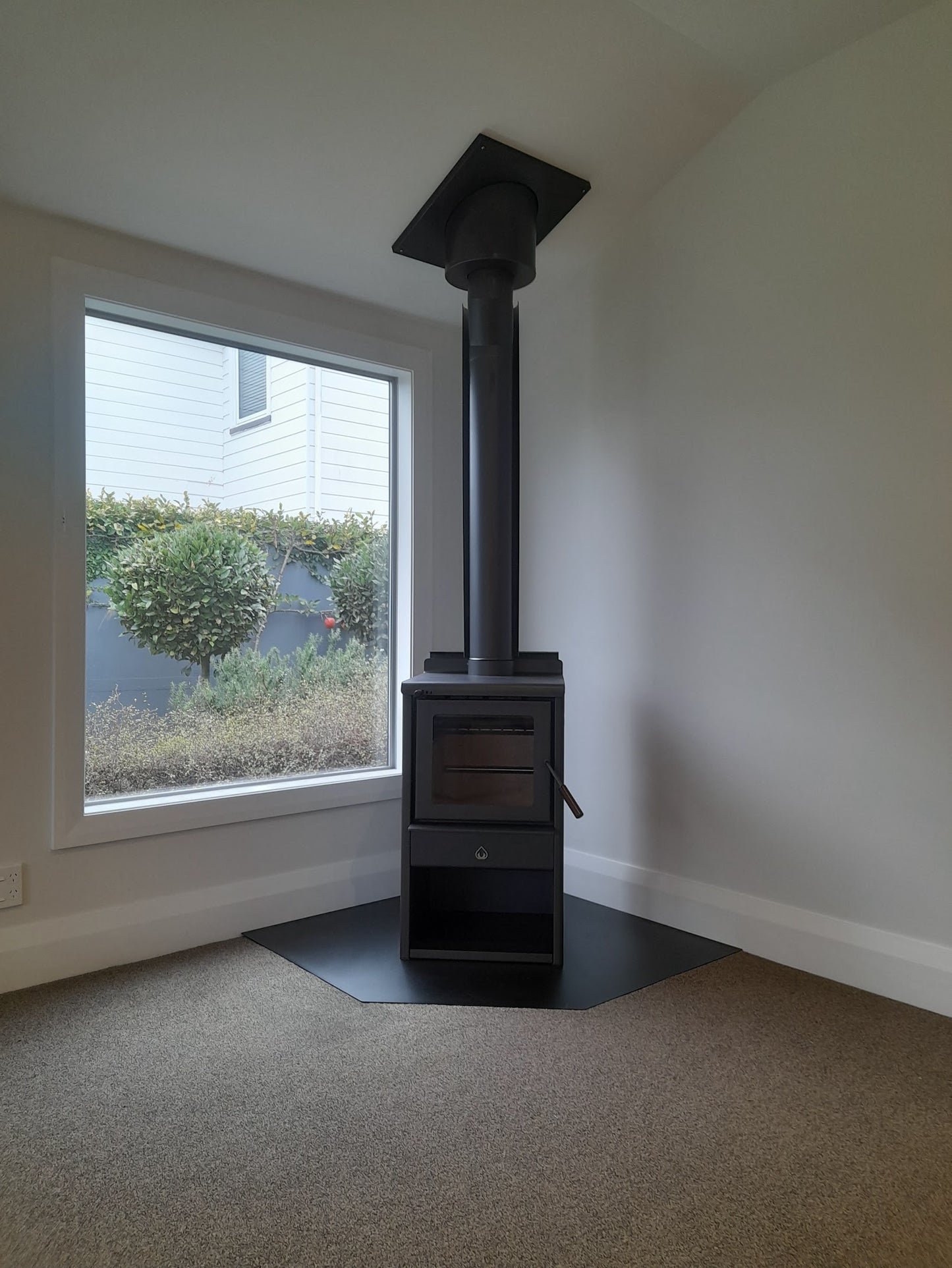 🔥 Woodsman Serene Petite ULEB & FREE 4.2m HeatSaver Flue