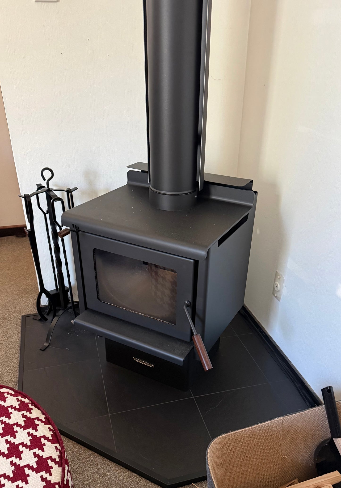 Woodsman Kanaku ULEB Fire + 4.2m HeatSaver Flue | Yourstore NZ
