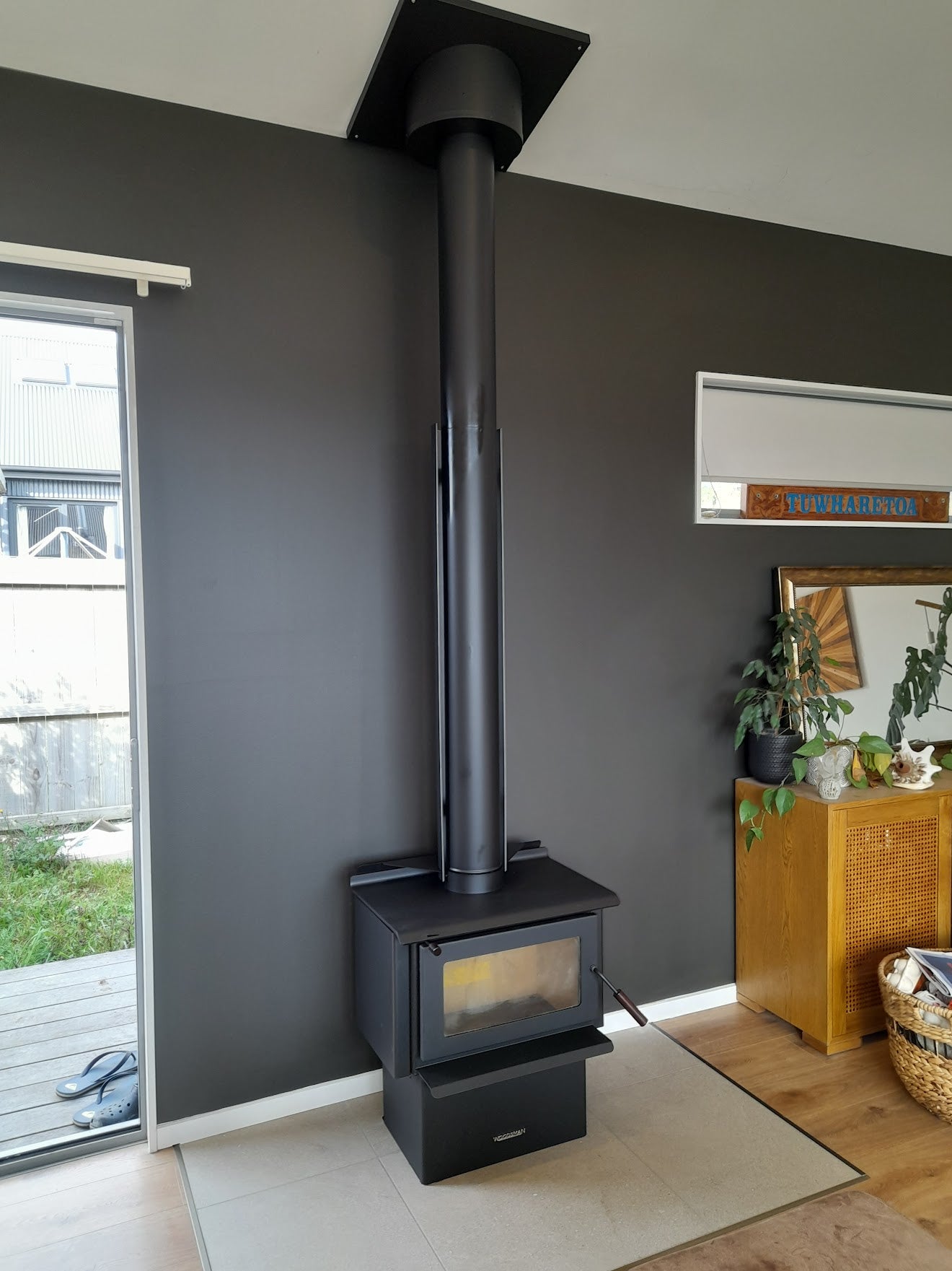 Woodsman Kanaku ULEB Fire + 4.2m HeatSaver Flue | Yourstore NZ