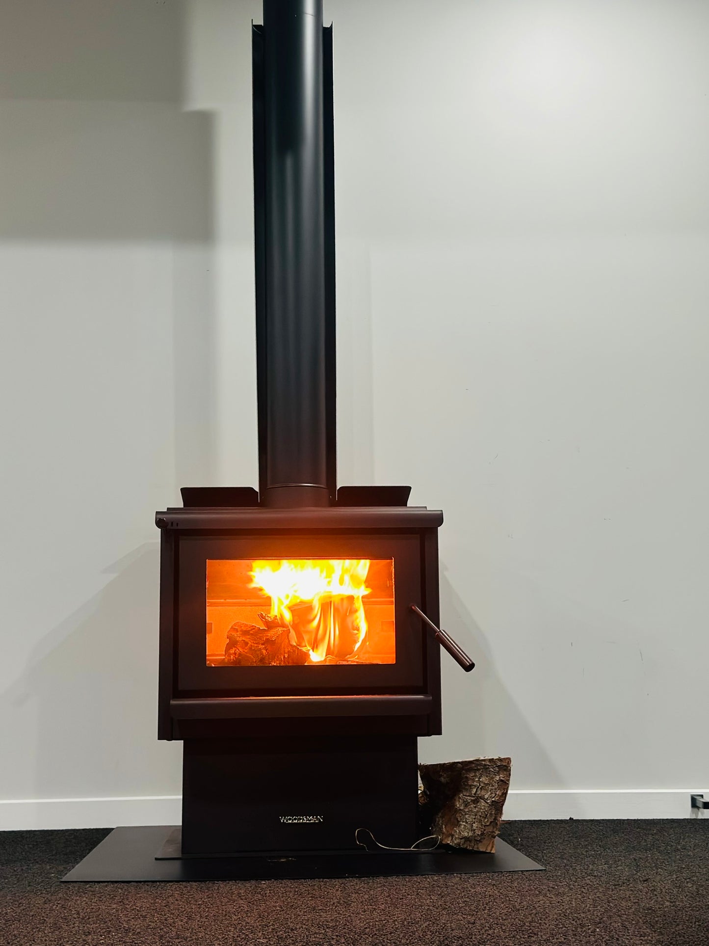 Woodsman Coleridge Pedestal Base ULEB Wood Burner & 4.2m HeatSaver Flue
