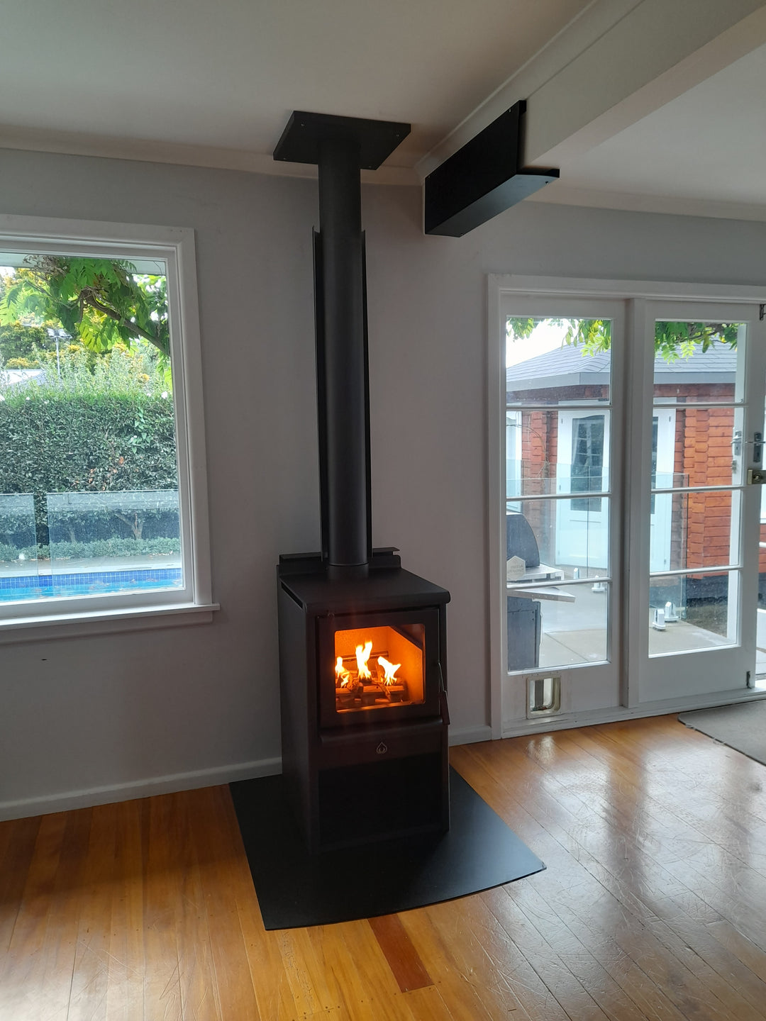 Woodsman Serene ULEB Wood Box Fire with Wetback + 4.2m HeatSaver Flue - NZ Made - Clean Air Approved