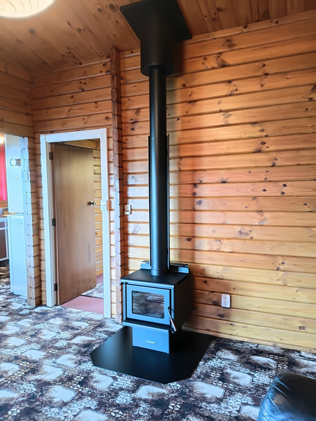 Woodsman Kanaku Pedestal Base ULEB + HeatSaver Flue