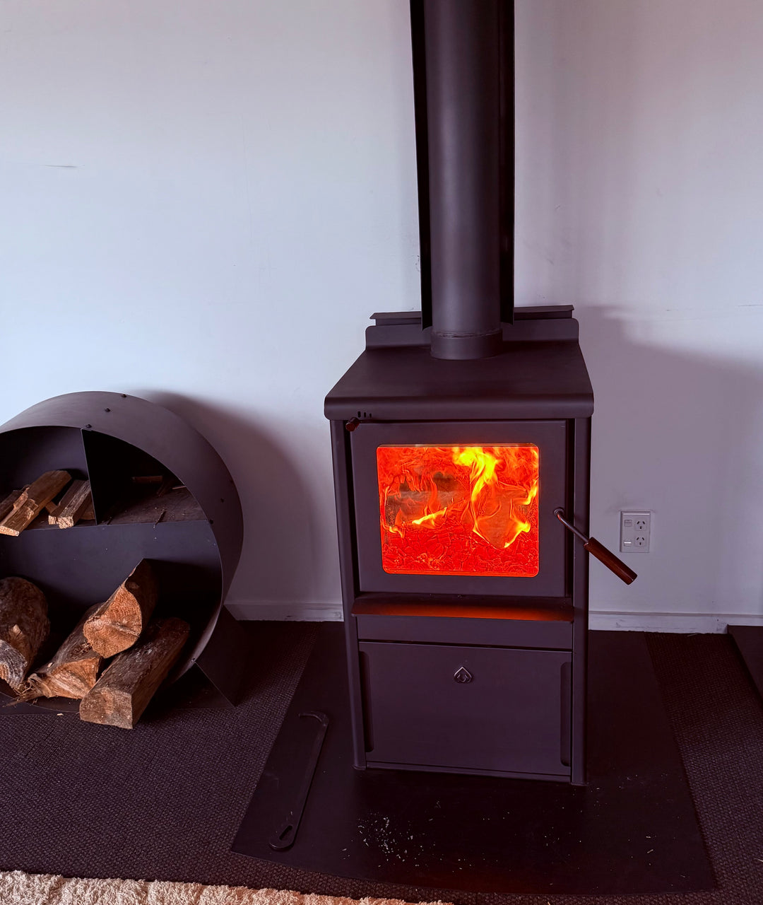 Woodsman Serene ULEB Drawer Base Fire with Wetback + 4.2m HeatSaver Flue | NZ Made - Clean Air Approved