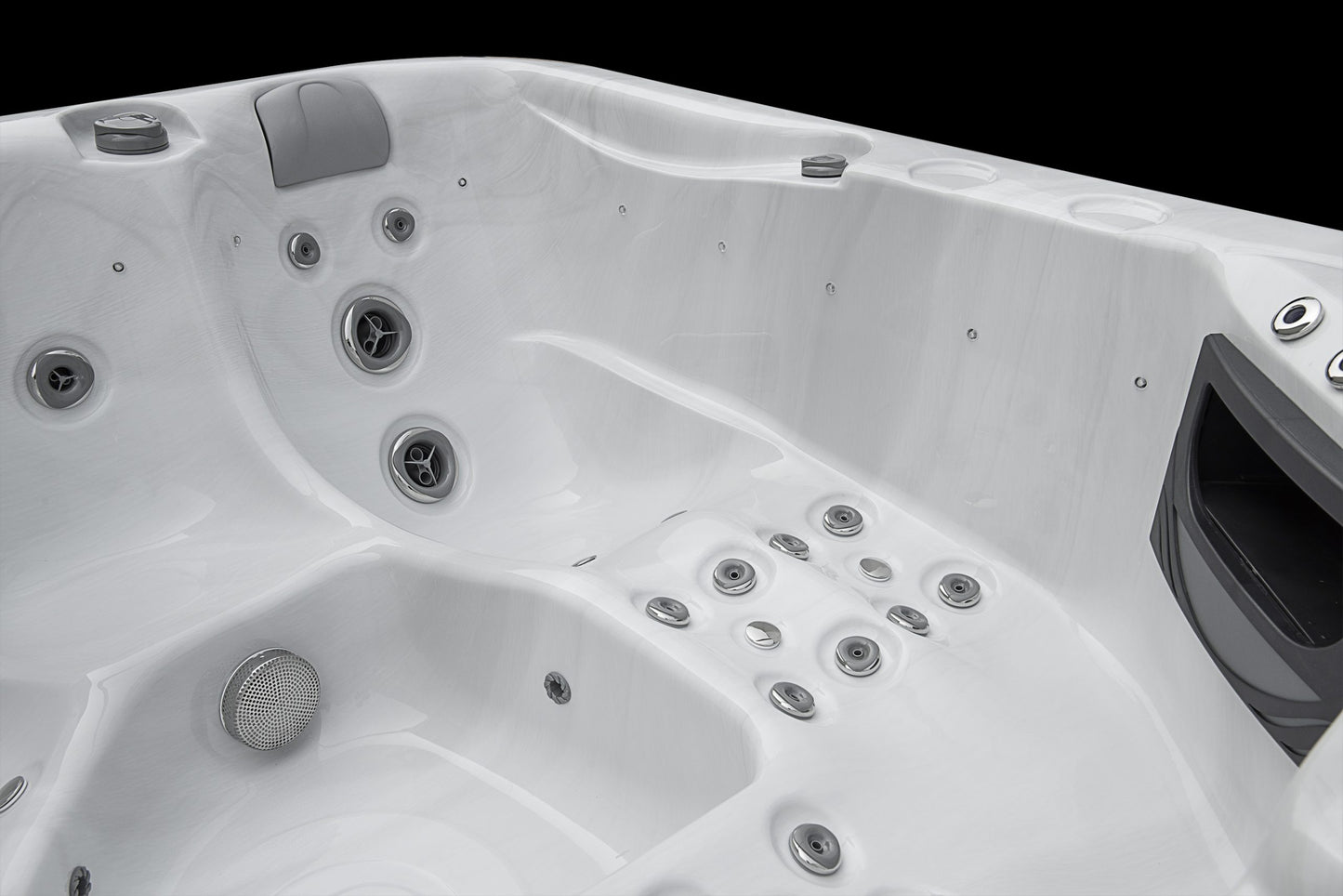 Sensation Retreat 2 Spa Pool