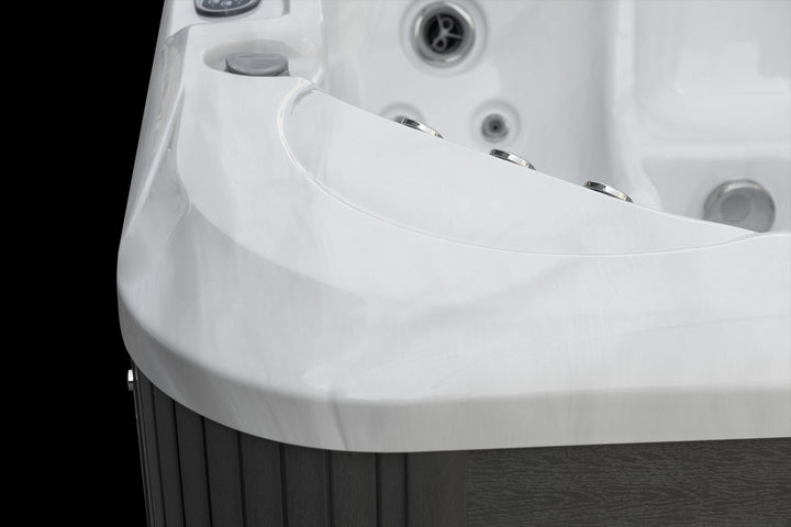 Sensation Retreat 2 Spa Pool