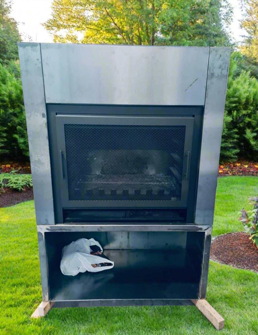 Onflame 900 - Freestanding squared top cabinet