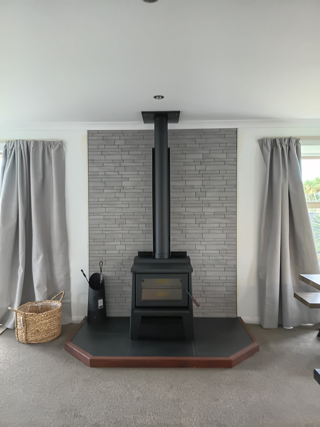 Woodsman Coleridge Rural Fire on Leg Base + HeatSaver Flue