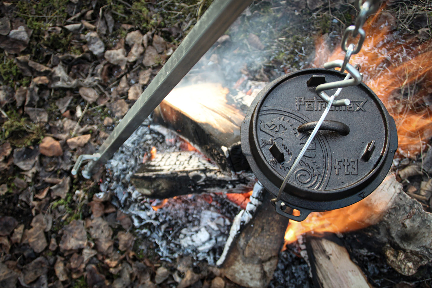 Petromax Dutch Oven with Flat Base FT4.5T