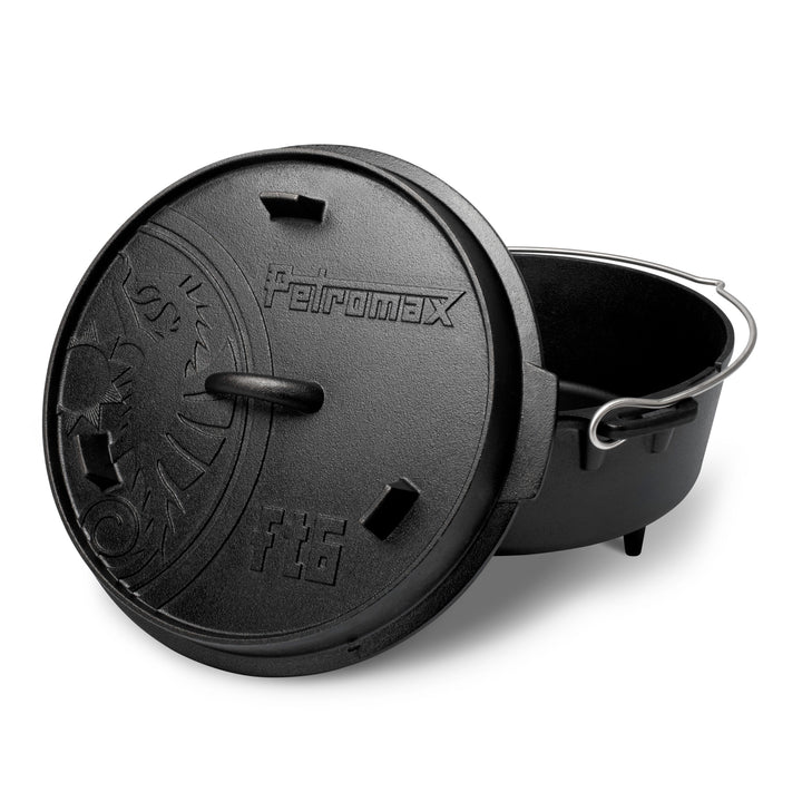 Petromax Dutch Oven With Legs FT18