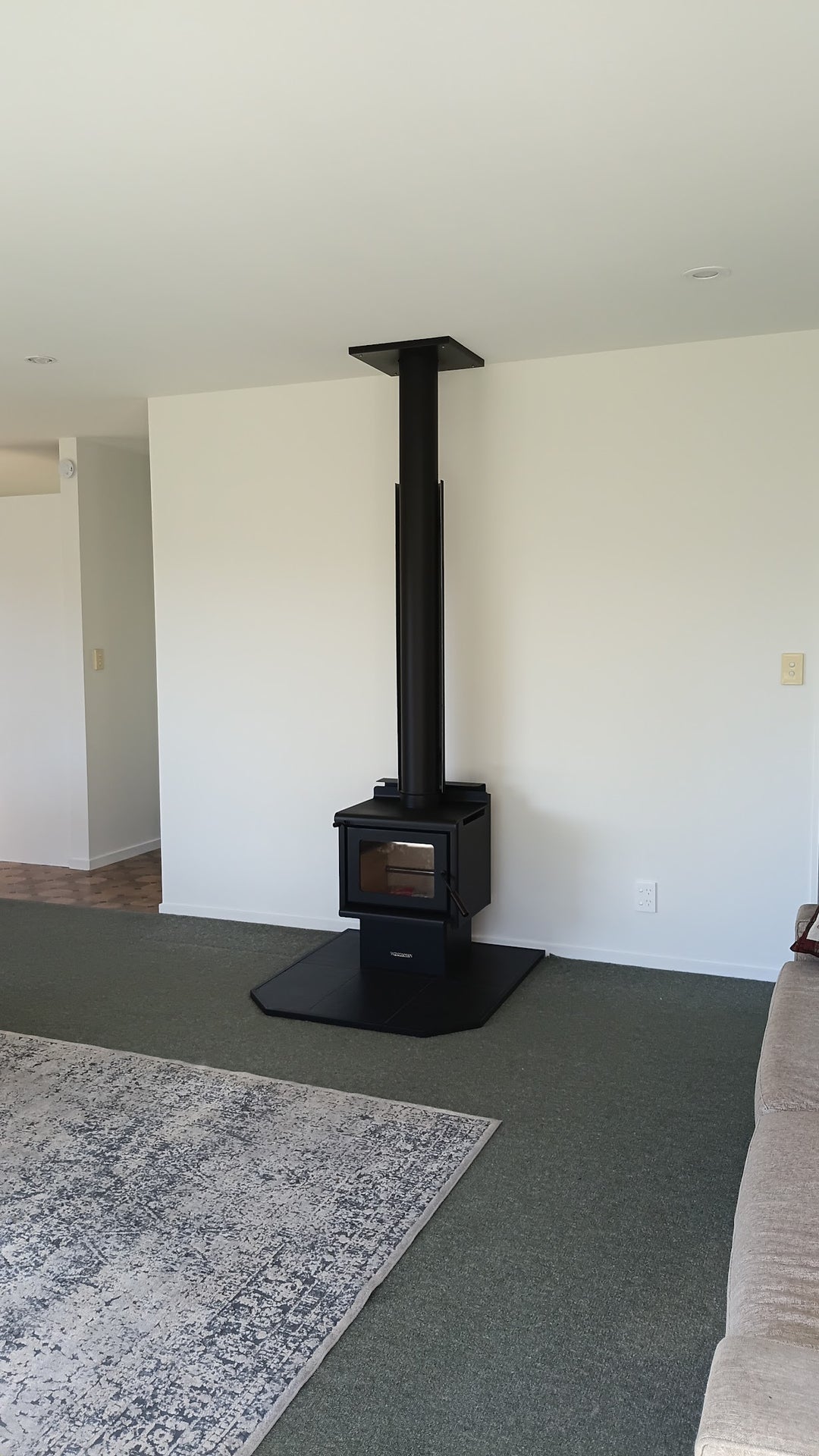 Woodsman Kanaku Rural Fire + HeatSaver Flue