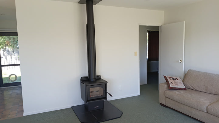 Woodsman Kanaku Pedestal Base ULEB + HeatSaver Flue