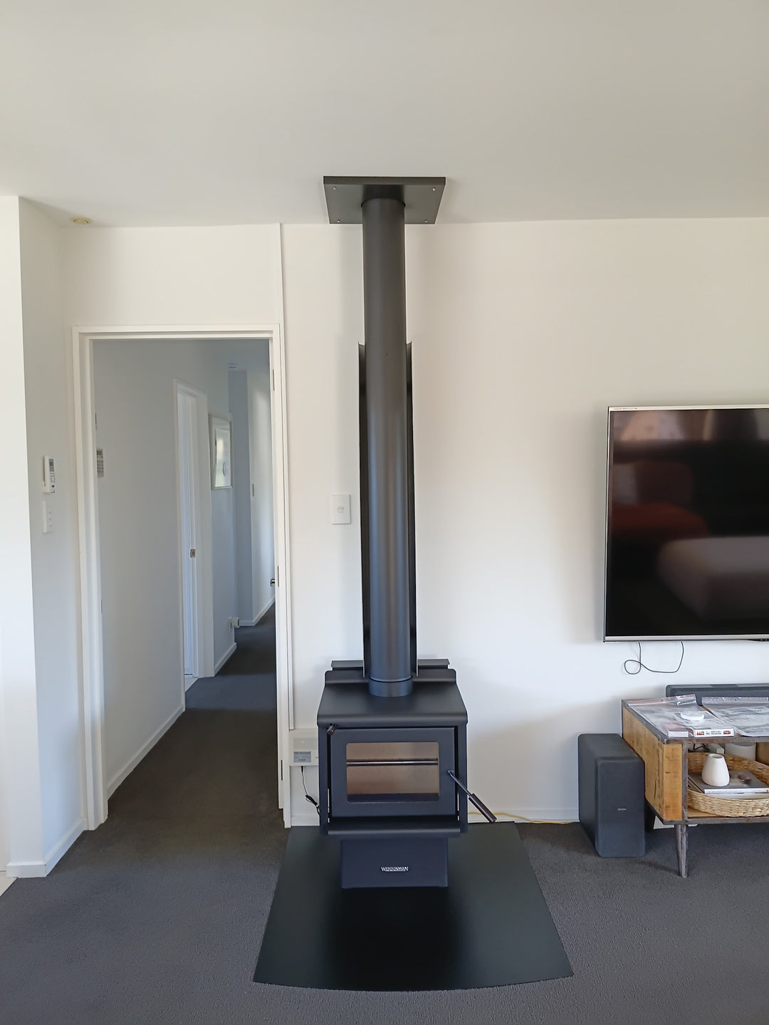 Woodsman Kanaku Pedestal Base ULEB + HeatSaver Flue